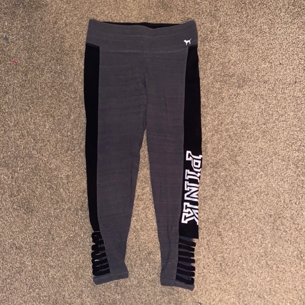 Victoria’s Secret Pink capri leggings size small